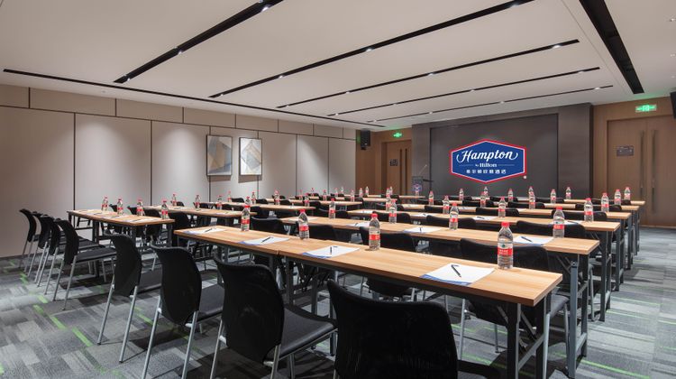 Hampton by Hilton Bao'an Airport Meeting