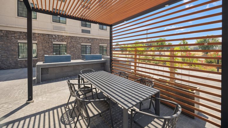 <b>Staybridge Suites Sacramento-Woodland Lobby</b>. Images powered by <a href="https://www.leonardoworldwide.com/" title="Leonardo Worldwide" target="_blank">Leonardo</a>.