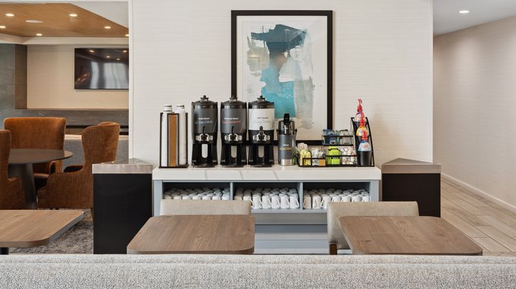 Staybridge Suites Sacramento-Woodland Room