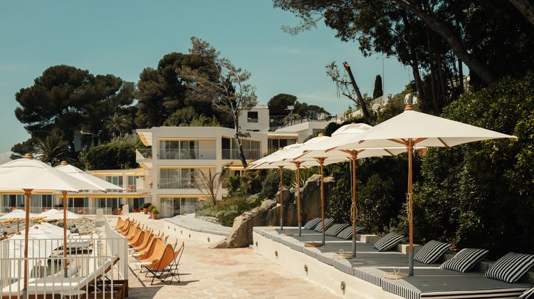 Hotel Les Roches Rouges Exterior