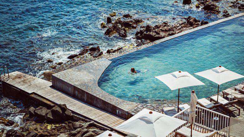 <b>Hotel Les Roches Rouges Pool</b>. Images powered by <a href="https://www.leonardoworldwide.com/" title="Leonardo Worldwide" target="_blank">Leonardo</a>.