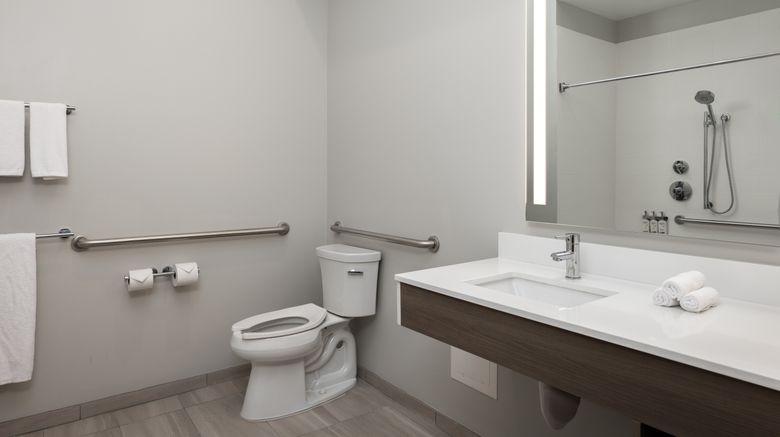 <b>Holiday Inn Express Sts Hawaiian Gardens Room</b>. Images powered by <a href="https://www.leonardoworldwide.com/" title="Leonardo Worldwide" target="_blank">Leonardo</a>.