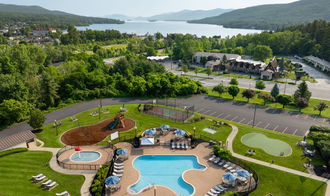 Holiday Inn Resort Lake George Exterior