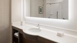 <b>Holiday Inn Resort Lake George Room</b>. Images powered by <a href="https://www.leonardoworldwide.com/" title="Leonardo Worldwide" target="_blank">Leonardo</a>.