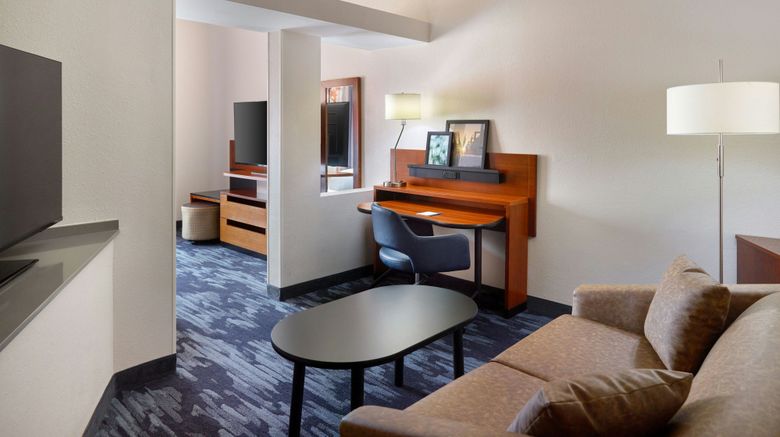<b>Fairfield Inn & Suites Charleston North/ Room</b>. Images powered by <a href="https://www.leonardoworldwide.com/" title="Leonardo Worldwide" target="_blank">Leonardo</a>.