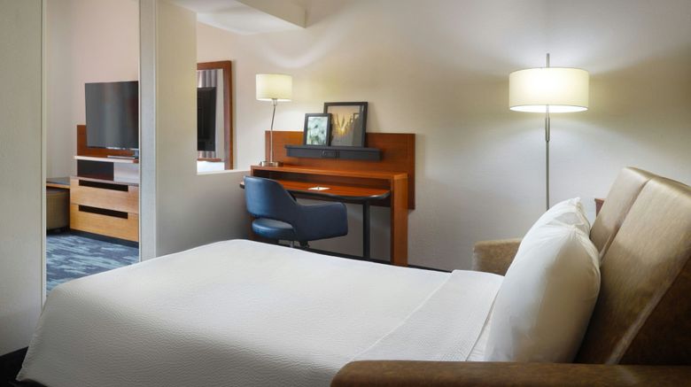 <b>Fairfield Inn & Suites Charleston North/ Suite</b>. Images powered by <a href="https://www.leonardoworldwide.com/" title="Leonardo Worldwide" target="_blank">Leonardo</a>.