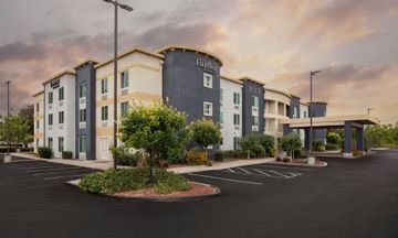 Fairfield Inn & Suites