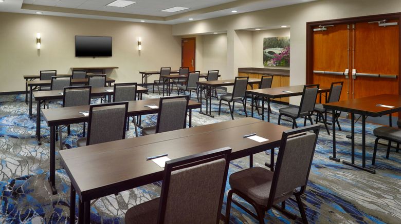 <b>Fairfield Inn & Suites Charleston North/ Meeting</b>. Images powered by <a href="https://www.leonardoworldwide.com/" title="Leonardo Worldwide" target="_blank">Leonardo</a>.