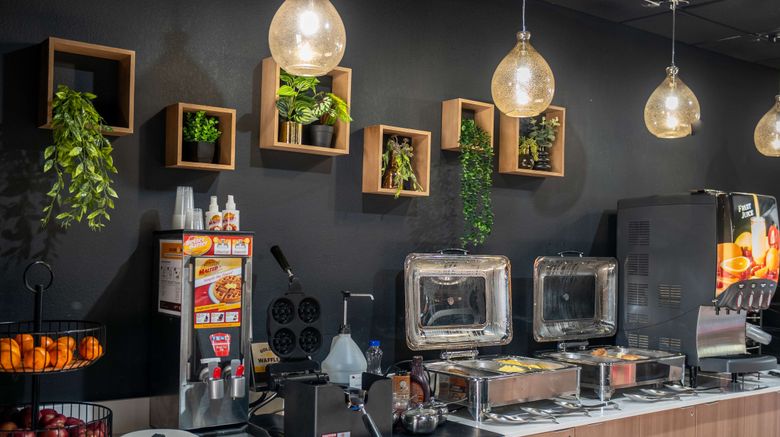 <b>The Block Hotel Restaurant</b>. Images powered by <a href="https://www.leonardoworldwide.com/" title="Leonardo Worldwide" target="_blank">Leonardo</a>.