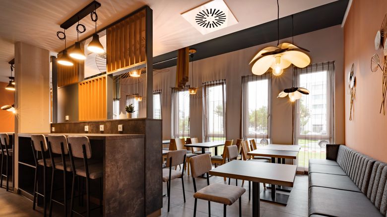 <b>Holiday Inn the niu Pax Airport Restaurant</b>. Images powered by <a href="https://www.leonardoworldwide.com/" title="Leonardo Worldwide" target="_blank">Leonardo</a>.