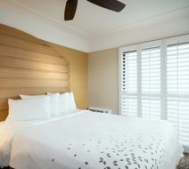 Diamond Head Inn Room