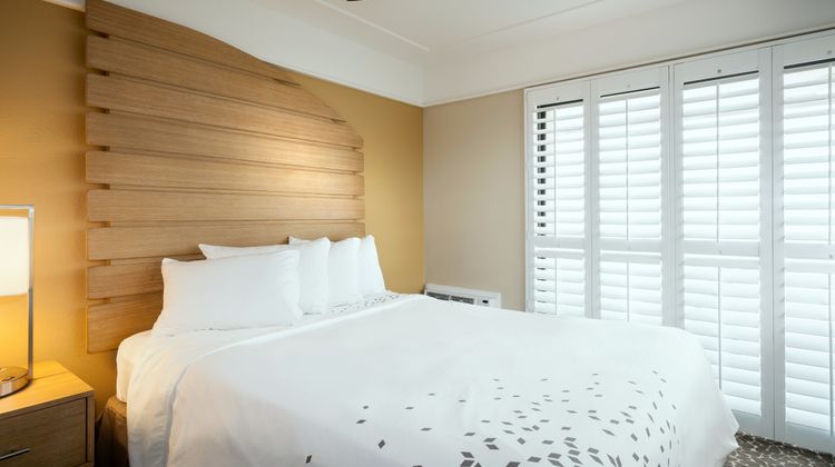 Diamond Head Inn Room