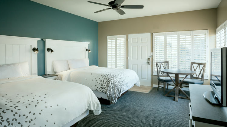 Pacific Shores Inn Room