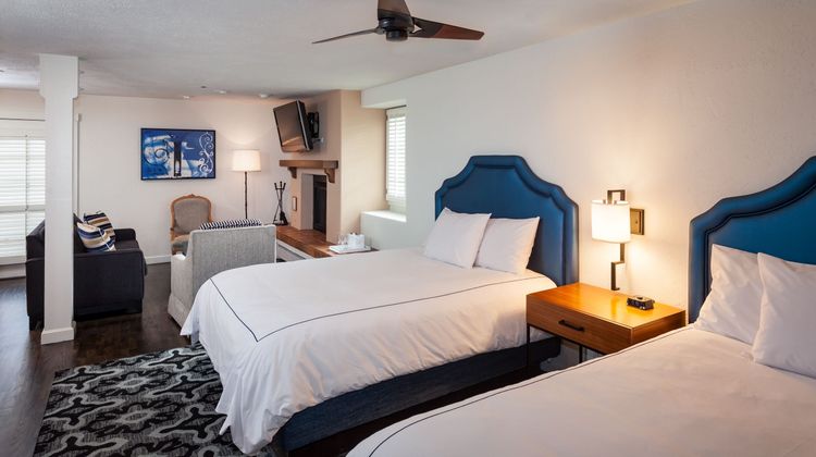 Hotel Pacific Room