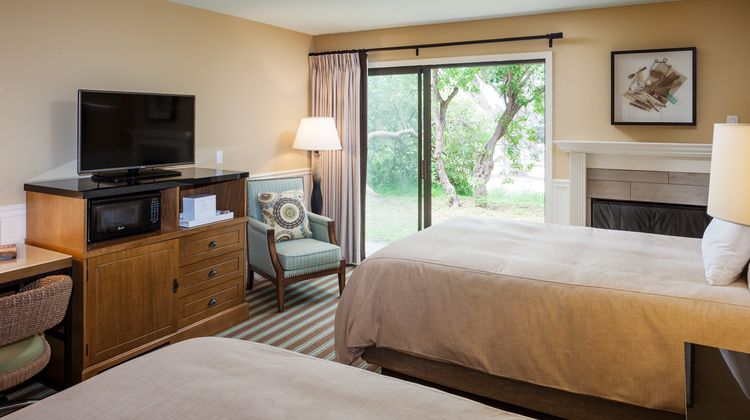 Lighthouse Lodge & Cottages Room