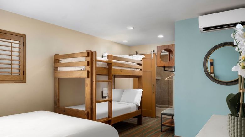 <b>Catalina Island Inn Room</b>. Images powered by <a href="https://www.leonardoworldwide.com/" title="Leonardo Worldwide" target="_blank">Leonardo</a>.