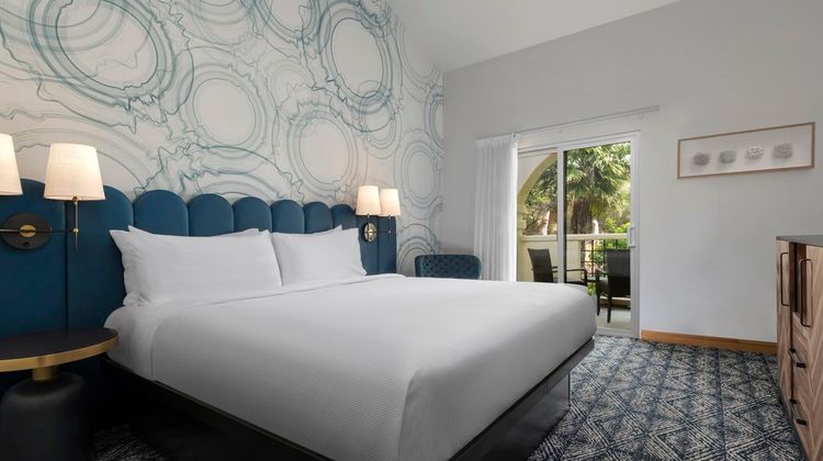 Catalina Canyon Inn Room