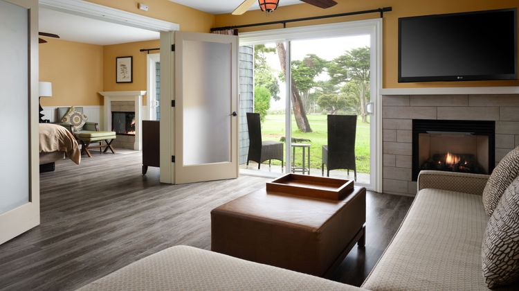 Lighthouse Lodge & Cottages Room