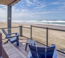 Beachfront Manor Hotel Suite
