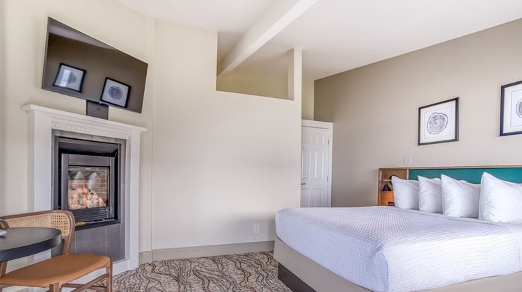 Beachfront Manor Hotel Room