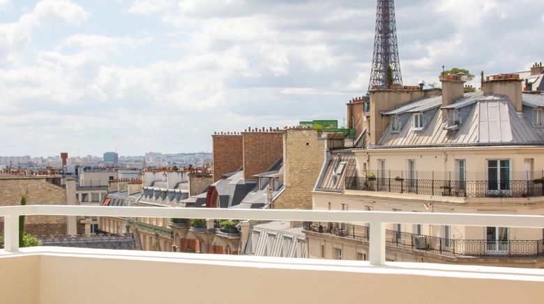 <b>Hotel de Sers Suite</b>. Images powered by <a href="https://www.leonardoworldwide.com/" title="Leonardo Worldwide" target="_blank">Leonardo</a>.