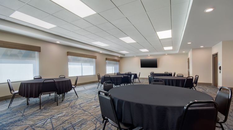 Holiday Inn Express & Suites Grand Haven Meeting