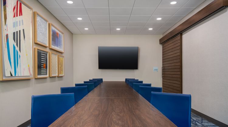 Holiday Inn Express & Suites Grand Haven Meeting