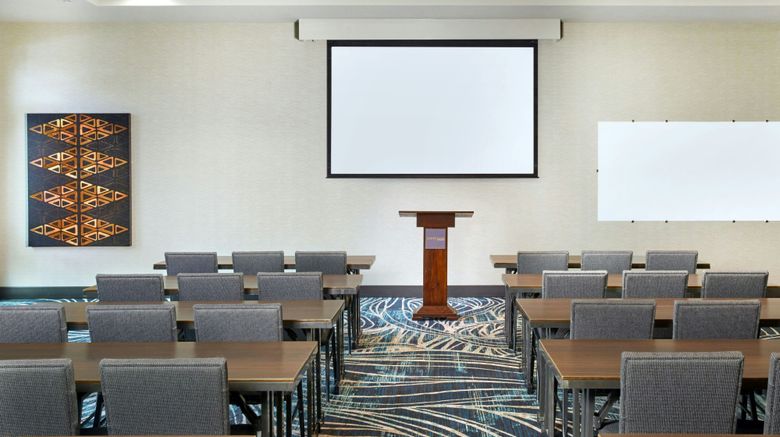 <b>Courtyard by Marriott Oahu North Shore Meeting</b>. Images powered by <a href="https://www.leonardoworldwide.com/" title="Leonardo Worldwide" target="_blank">Leonardo</a>.