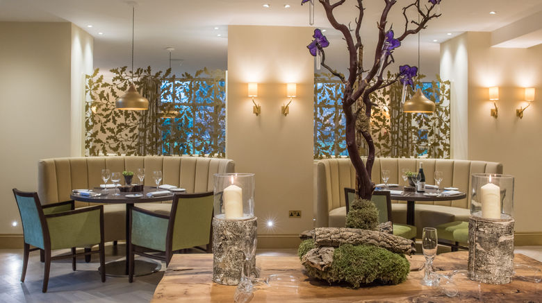 <b>Careys Manor Hotel Lobby</b>. Images powered by <a href="https://www.leonardoworldwide.com/" title="Leonardo Worldwide" target="_blank">Leonardo</a>.