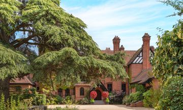 Careys Manor Hotel