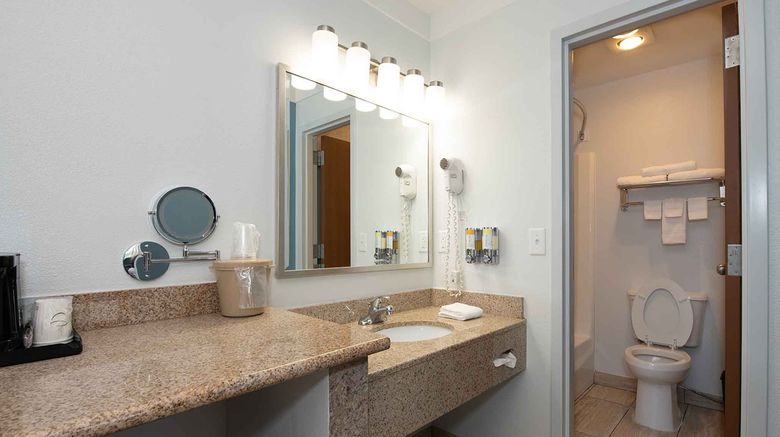 <b>Hotel Pommier Indianola Room</b>. Images powered by <a href="https://www.leonardoworldwide.com/" title="Leonardo Worldwide" target="_blank">Leonardo</a>.