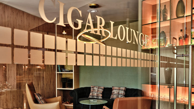 <b>Crowne Plaza Bratislava Lobby</b>. Images powered by <a href="https://www.leonardoworldwide.com/" title="Leonardo Worldwide" target="_blank">Leonardo</a>.