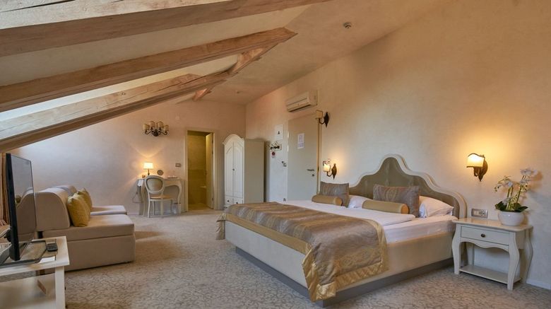 <b>Heritage Hotel Life Palace Room</b>. Images powered by <a href="https://www.leonardoworldwide.com/" title="Leonardo Worldwide" target="_blank">Leonardo</a>.