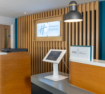 Holiday Inn Express Exeter-City Centre Exterior