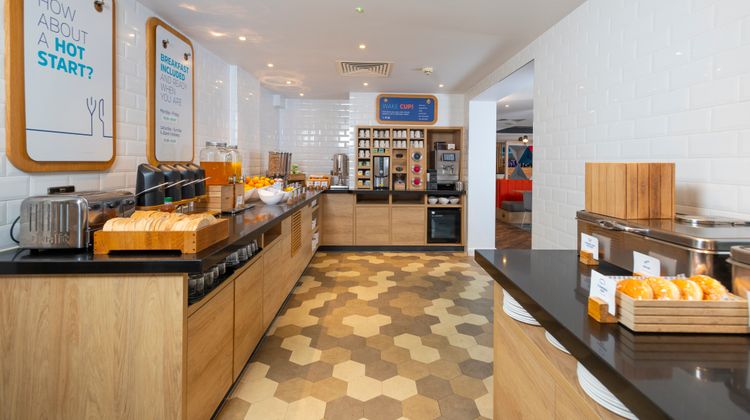 Holiday Inn Express Exeter-City Centre Restaurant