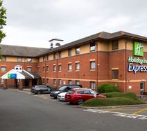 Holiday Inn Express Exeter Exterior