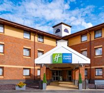 Holiday Inn Express Taunton Exterior