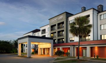Courtyard N. Charleston Airport/Coliseum