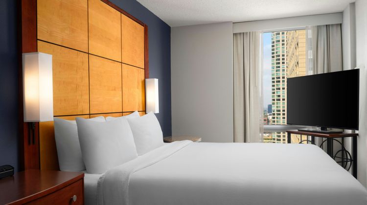 Residence Inn Chicago Downtown/River N Room