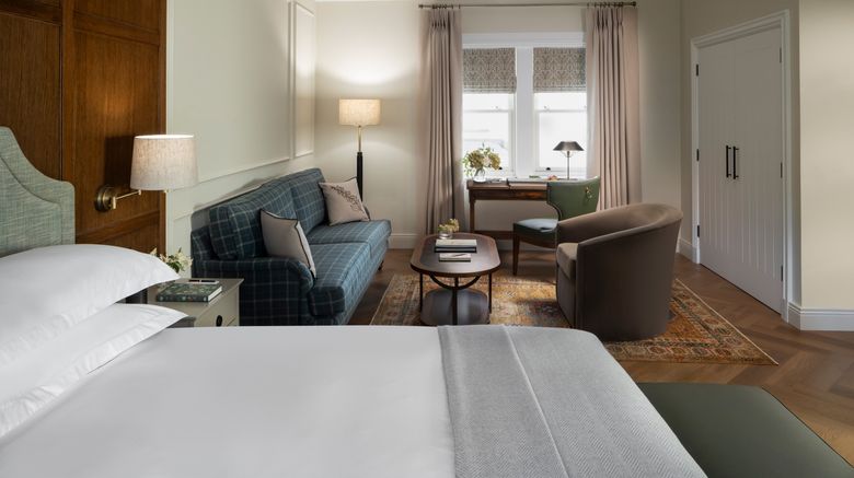 <b>Dunluce Lodge Suite</b>. Images powered by <a href="https://www.leonardoworldwide.com/" title="Leonardo Worldwide" target="_blank">Leonardo</a>.