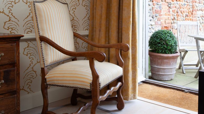 <b>The Blakeney Hotel Lobby</b>. Images powered by <a href="https://www.leonardoworldwide.com/" title="Leonardo Worldwide" target="_blank">Leonardo</a>.