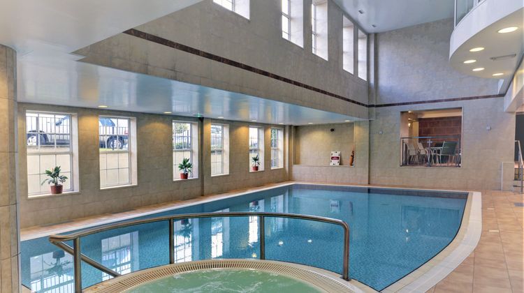 Crowne Plaza East Midlands Airport Pool
