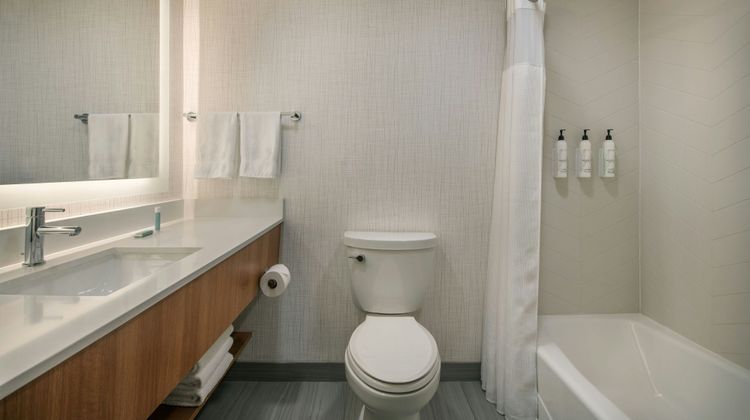 Fairfield Inn & Suites Room