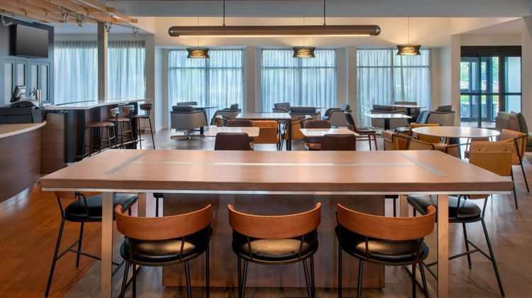 Courtyard by Marriott Philadelphia Devon Restaurant