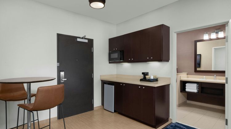 Fairfield Inn and Suites Norco Room