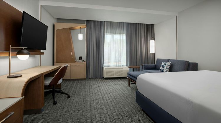 Courtyard Atlanta Kennesaw Room