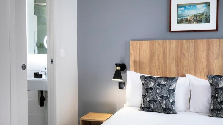 Hotel Moulin Vert Room