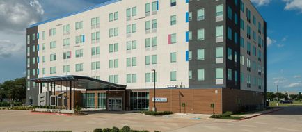 Aloft DFW Airport North Exterior