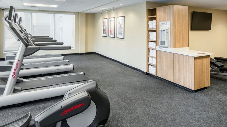 TownePlace Suites Kansas City Airport Health Club