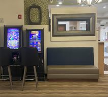 Red Roof Inn Pittsburgh - McKnight Rd Lobby